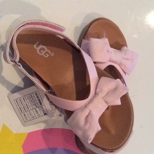 Authentic NIB Pink UGG girls sandals